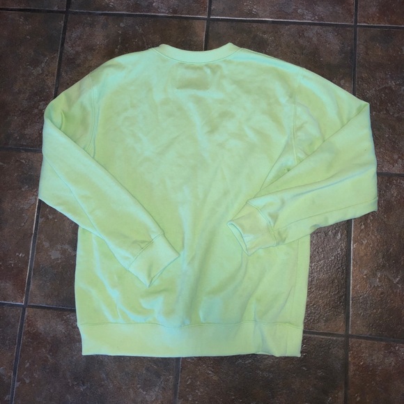 COMFY CREWNECK - Picture 2 of 4